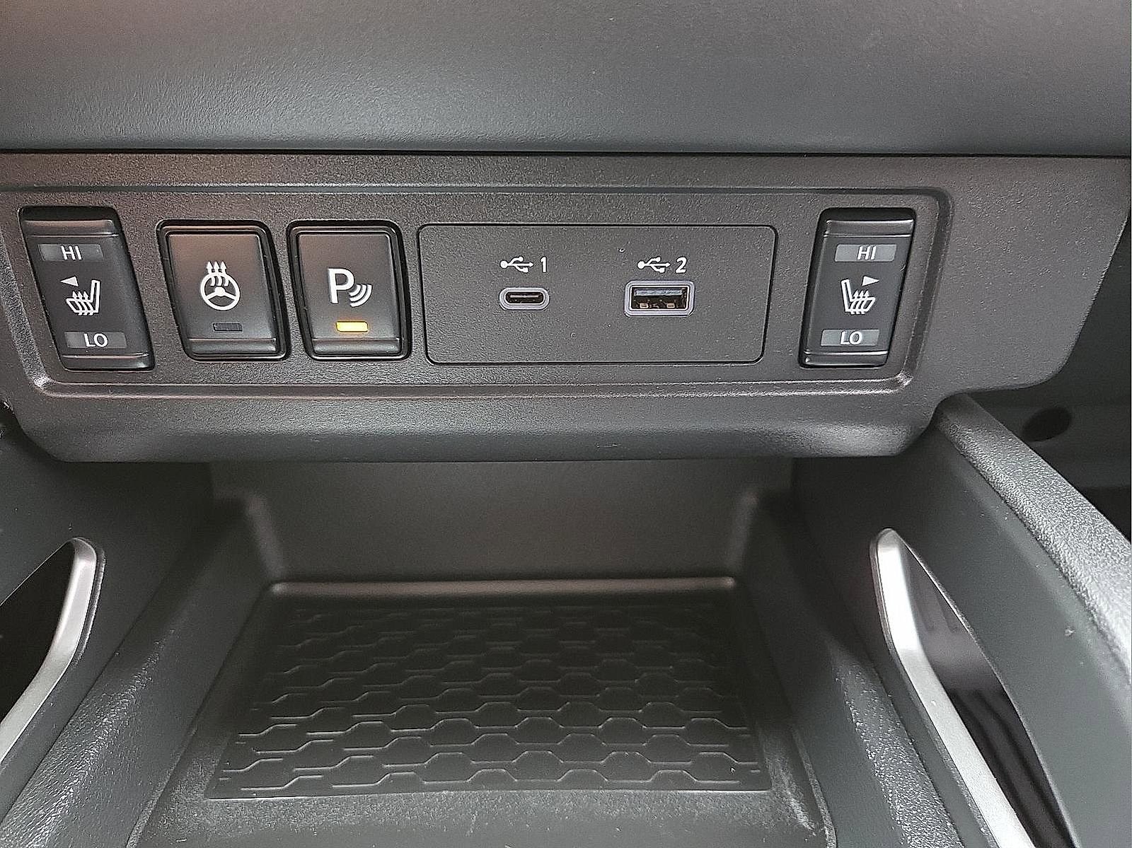 Used 2024 Nissan Frontier SV w/ SV Convenience Package RWD image 20