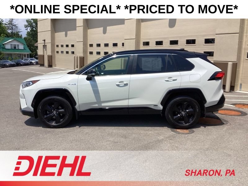 Used 2020 Toyota RAV4 XSE w/ Carpet Mat Package AWD/4WD image 4