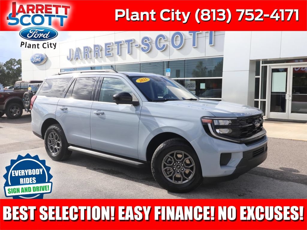 Used 2025 Ford Expedition Active