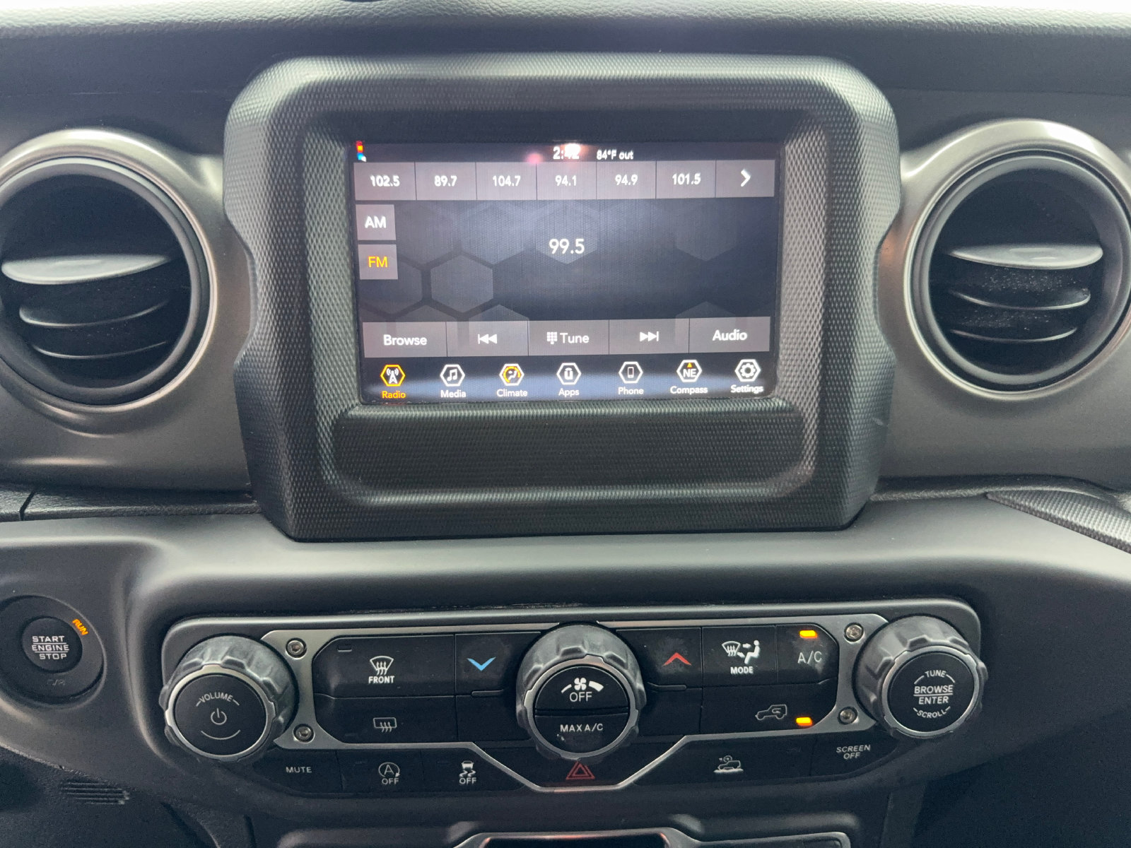 Used 2023 Jeep Wrangler Unlimited Sport AWD/4WD image 25