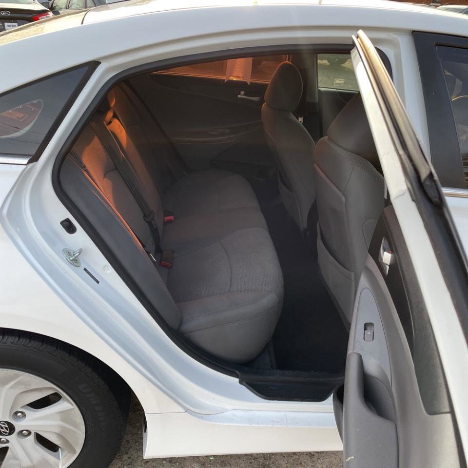 Used 2014 Hyundai Sonata GLS FWD image 18