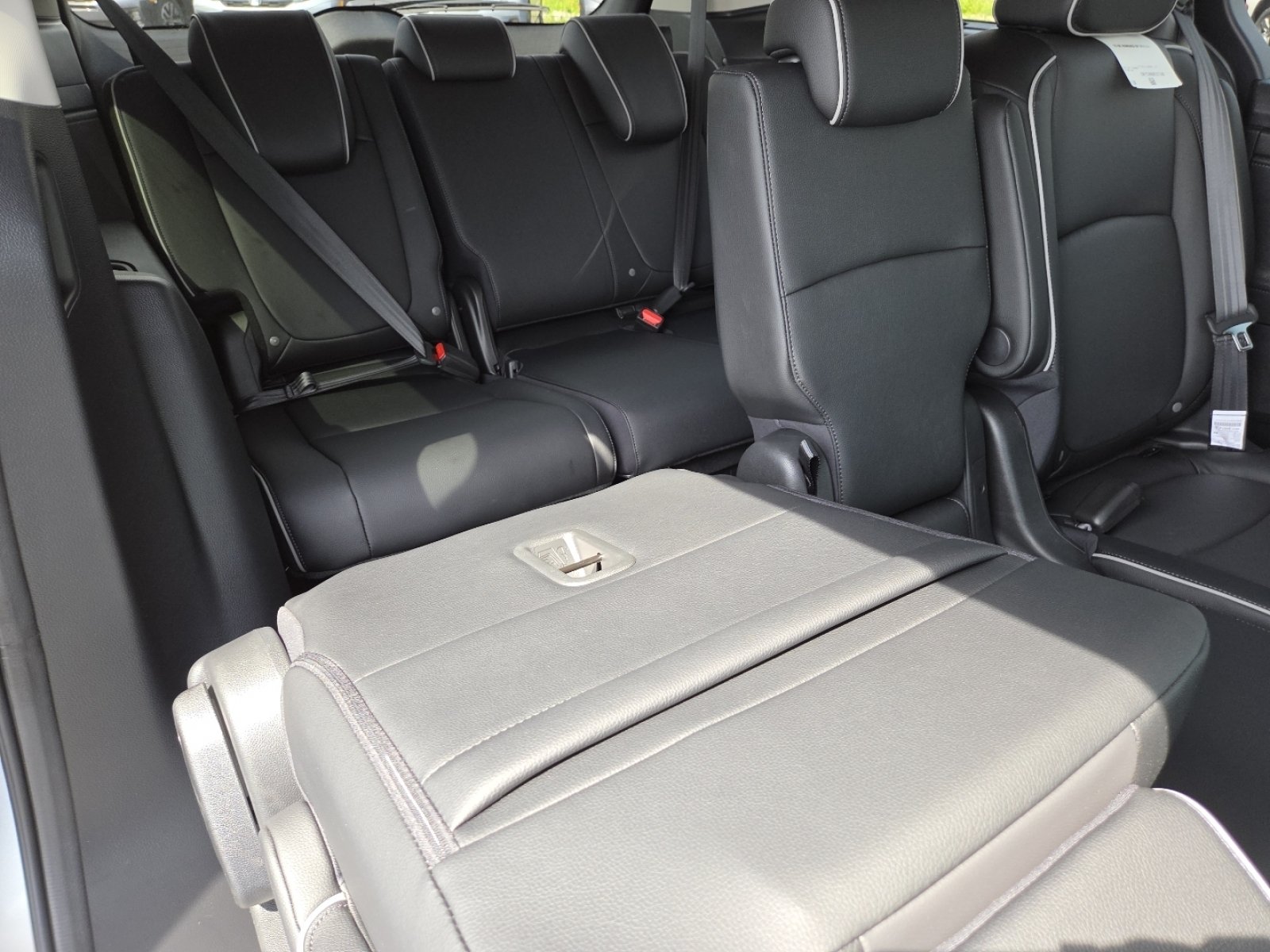 New 2026 Honda Odyssey Touring image 24
