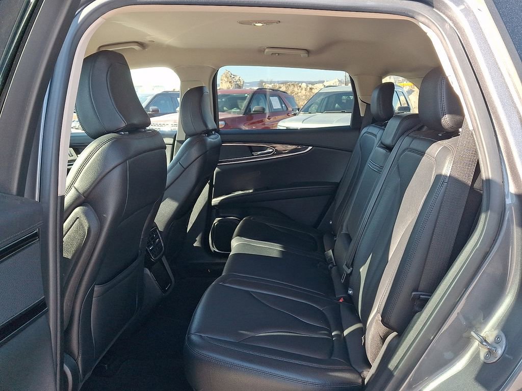 Used 2022 Lincoln Nautilus AWD image 10