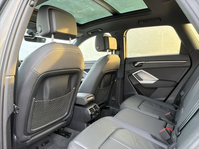 Used 2024 Audi Q3 2.0T Premium image 17