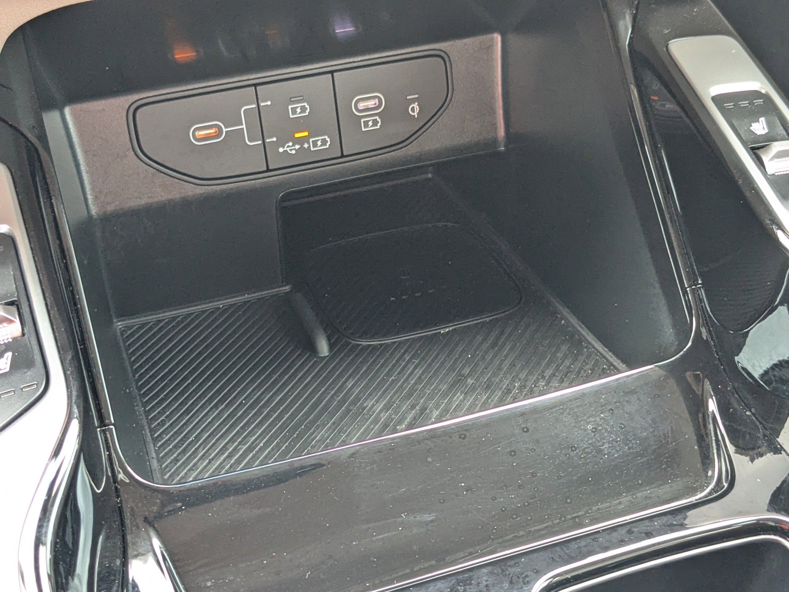 Certified 2025 Kia Sorento SX image 26