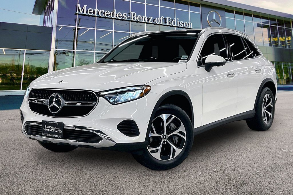 Certified 2025 Mercedes-Benz GLC 350e 4MATIC image 9