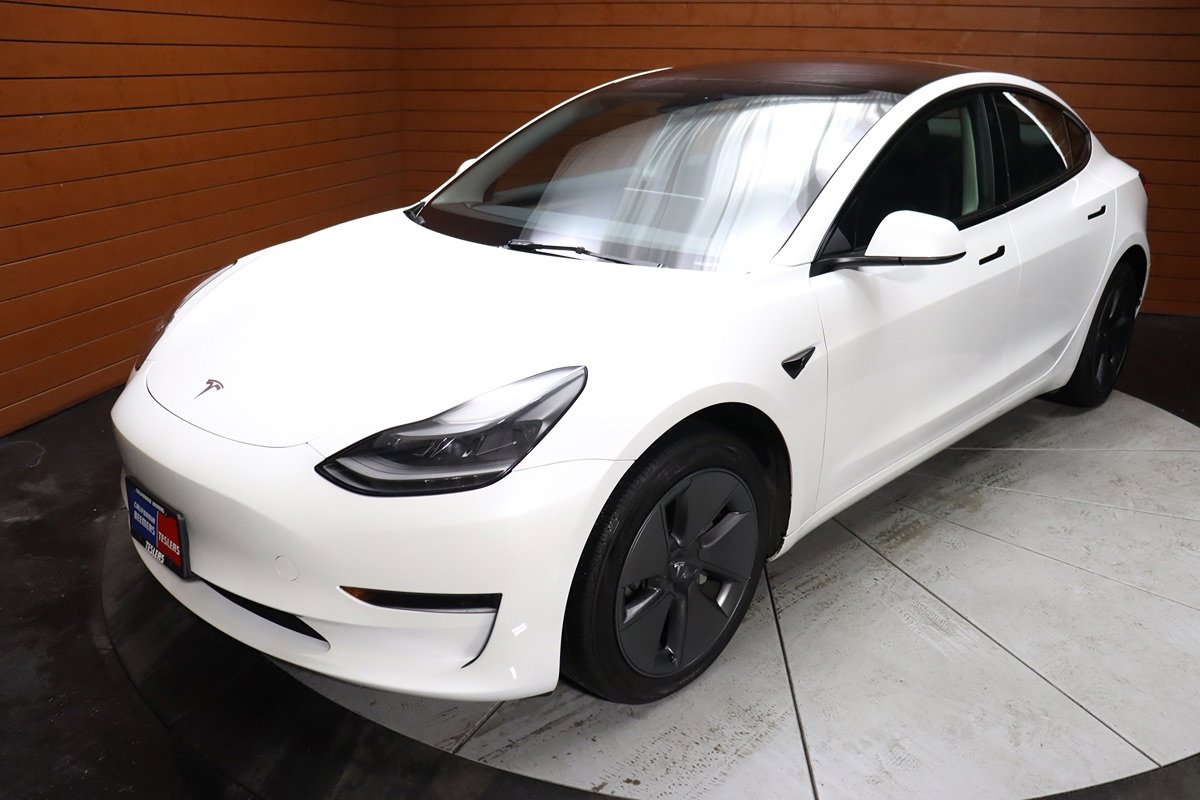 Used 2023 Tesla Model 3 Standard Range RWD image 8