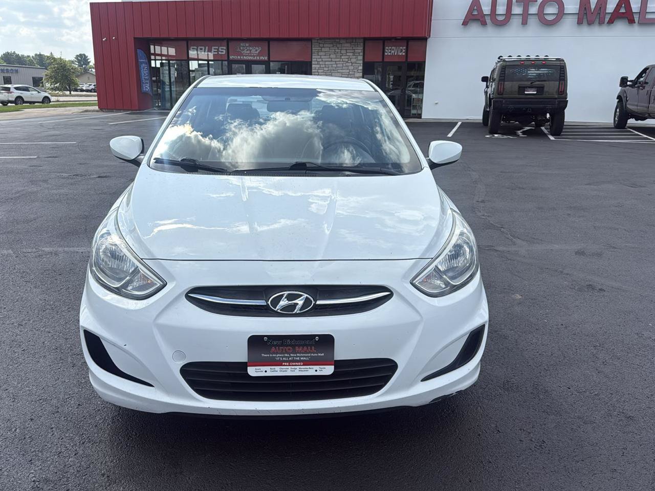 Used 2015 Hyundai Accent GLS FWD image 8