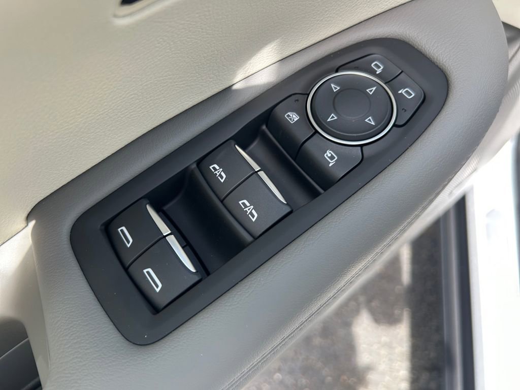 Used 2025 Cadillac XT6 Premium Luxury w/ Technology Package image 23