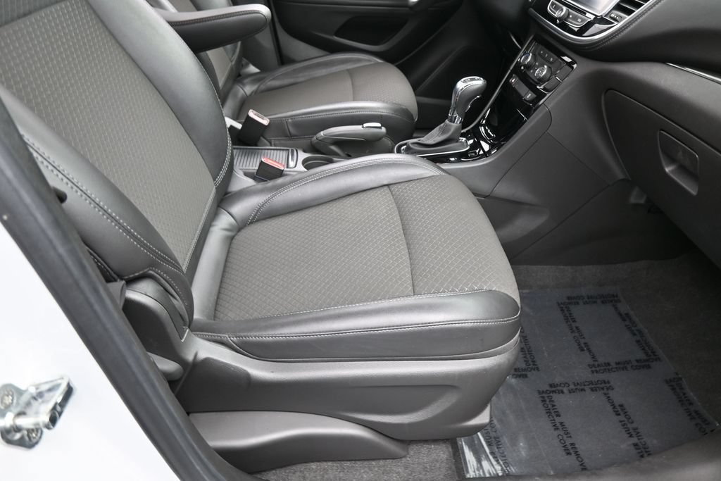 Used 2019 Buick Encore Preferred w/ Safety Package FWD image 39