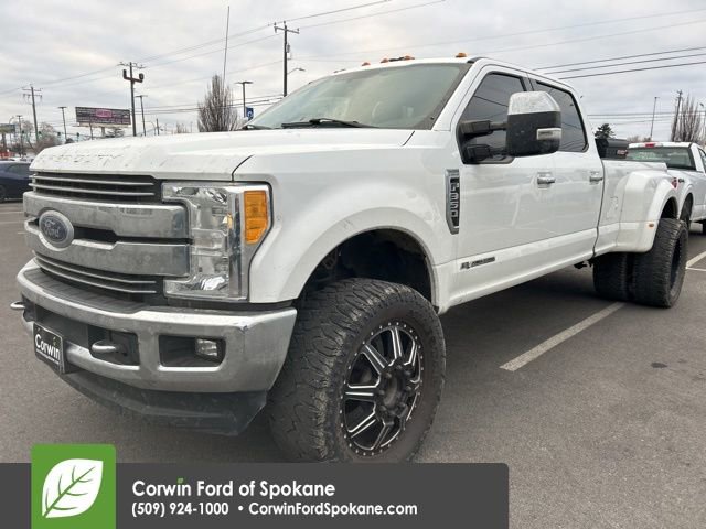 Used 2017 Ford F350 Lariat w/ Chrome Package image 6
