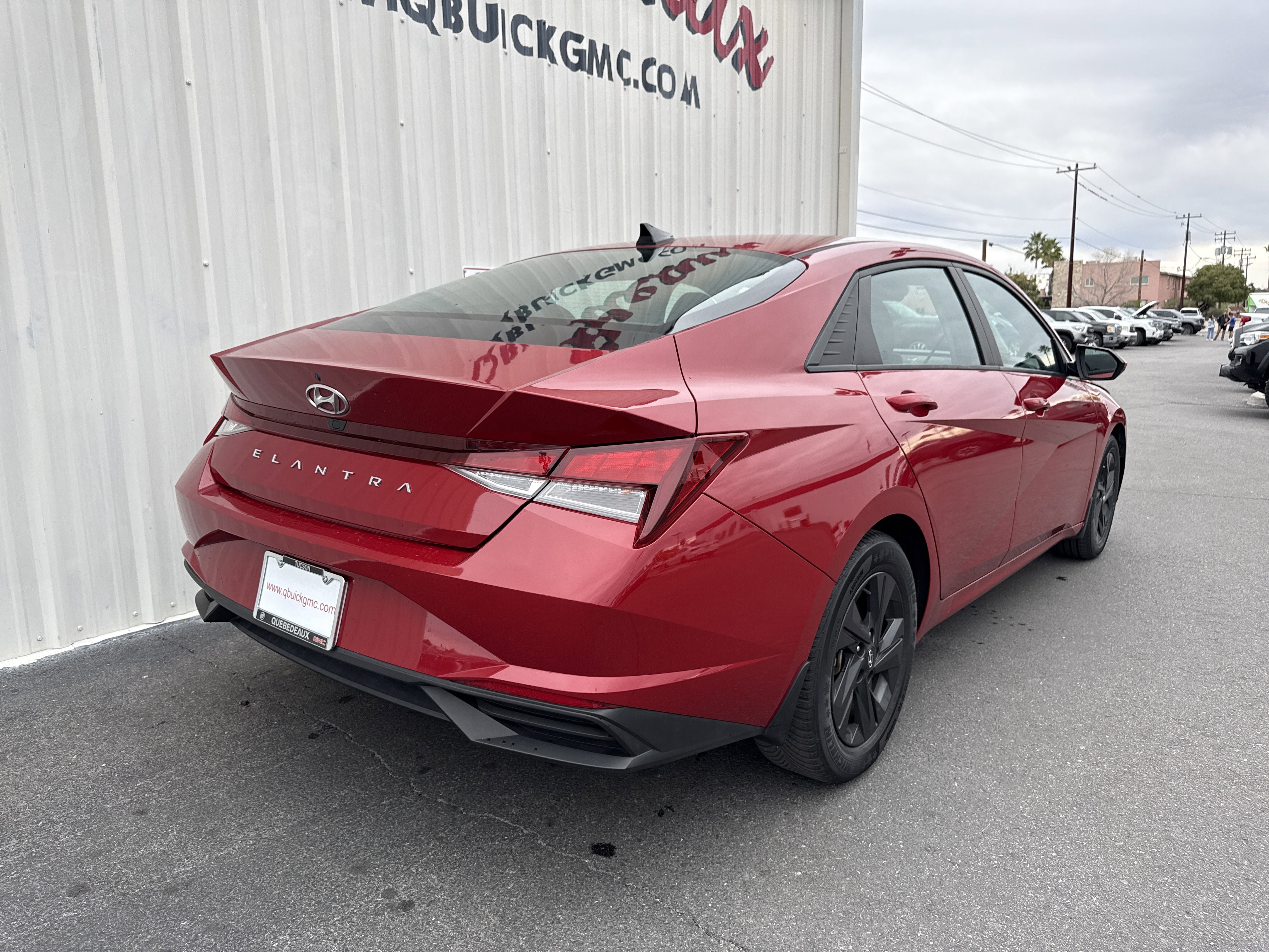 Used 2023 Hyundai Elantra SEL w/ Preferred Accessory Package image 26