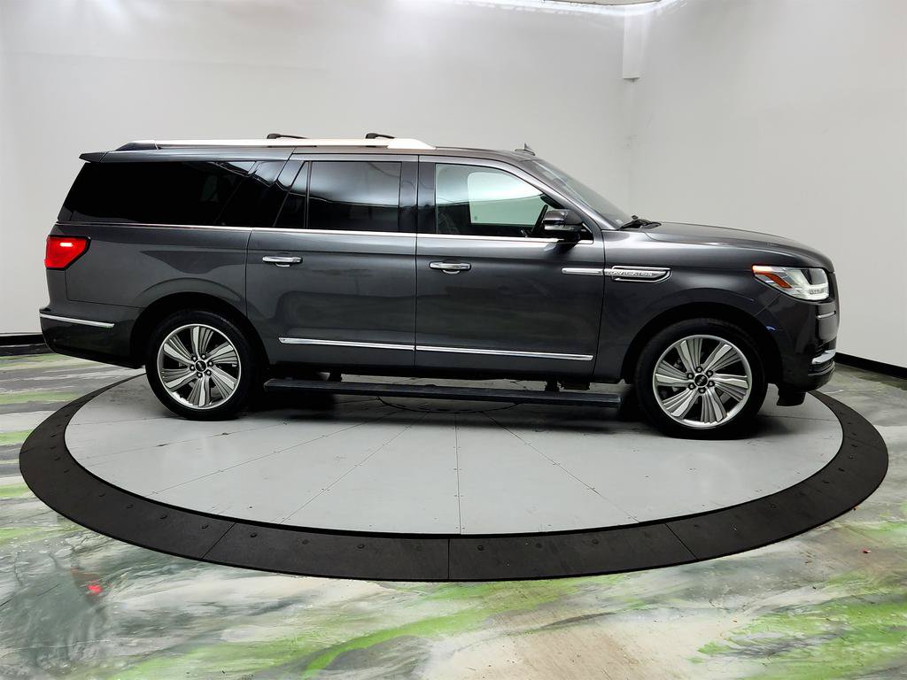 Used 2018 Lincoln Navigator L Reserve w/ Technology Package AWD/4WD image 4