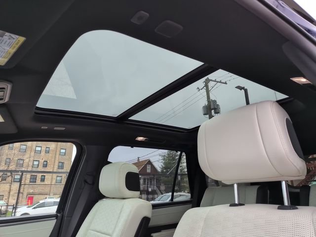 Used 2023 Toyota Sequoia Capstone image 9