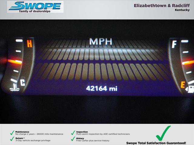 Certified 2022 Dodge Challenger R/T w/ Blacktop Package RWD image 17