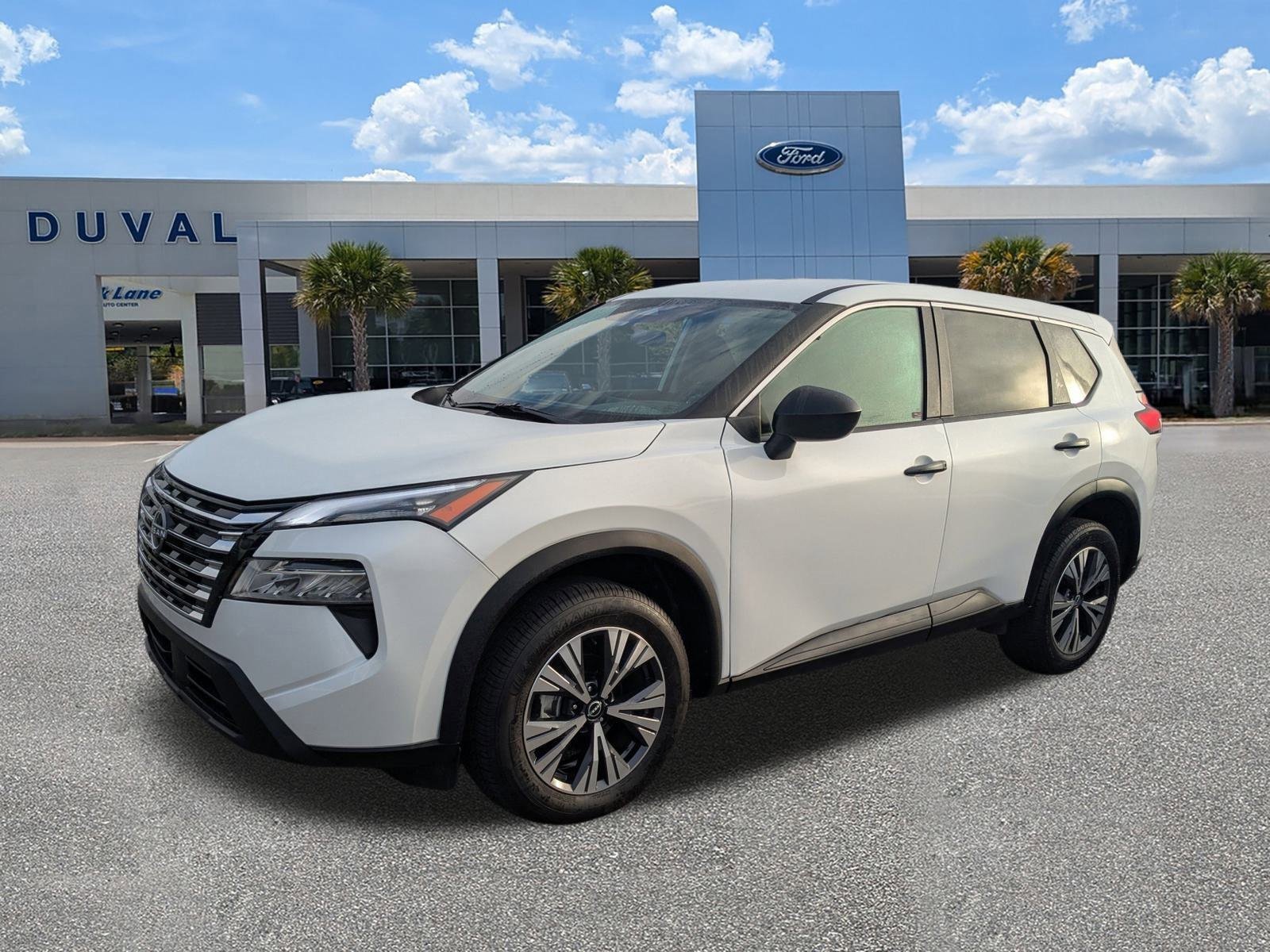 Used 2025 Nissan Rogue S image 8