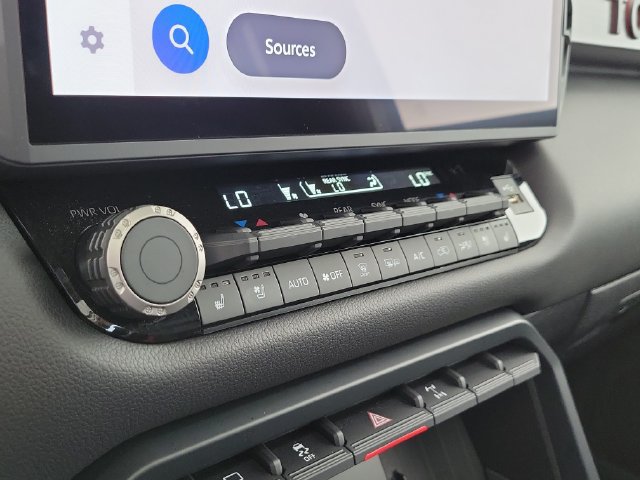 Used 2025 Toyota Sequoia TRD Pro AWD/4WD image 29