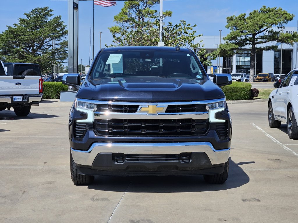 Used 2022 Chevrolet Silverado 1500 LT w/ Protection Package AWD/4WD image 2