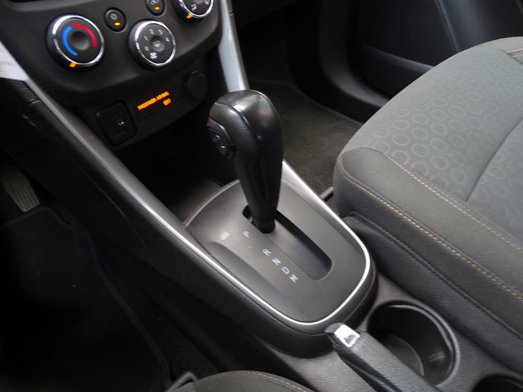 Used 2020 Chevrolet Trax LS w/ Tint and Cruise Package image 36