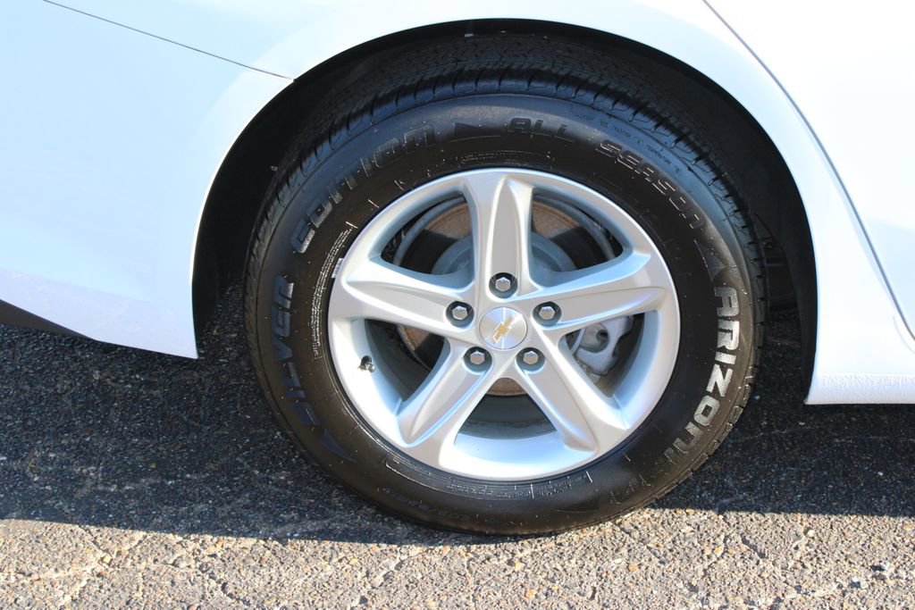 Used 2024 Chevrolet Malibu LT image 46