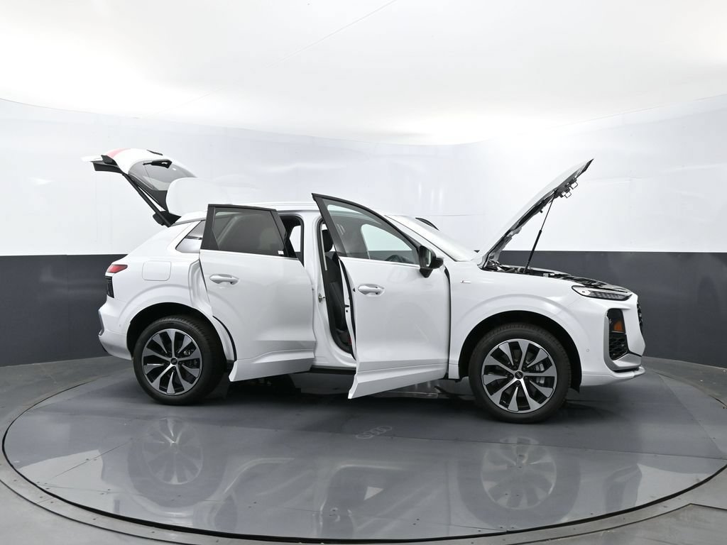New 2026 Audi Q3 quattro 2.0T AWD/4WD image 31