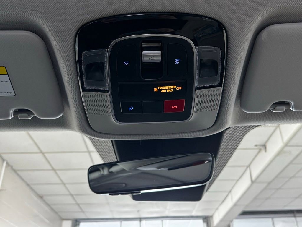 Used 2025 Hyundai Tucson Limited image 21