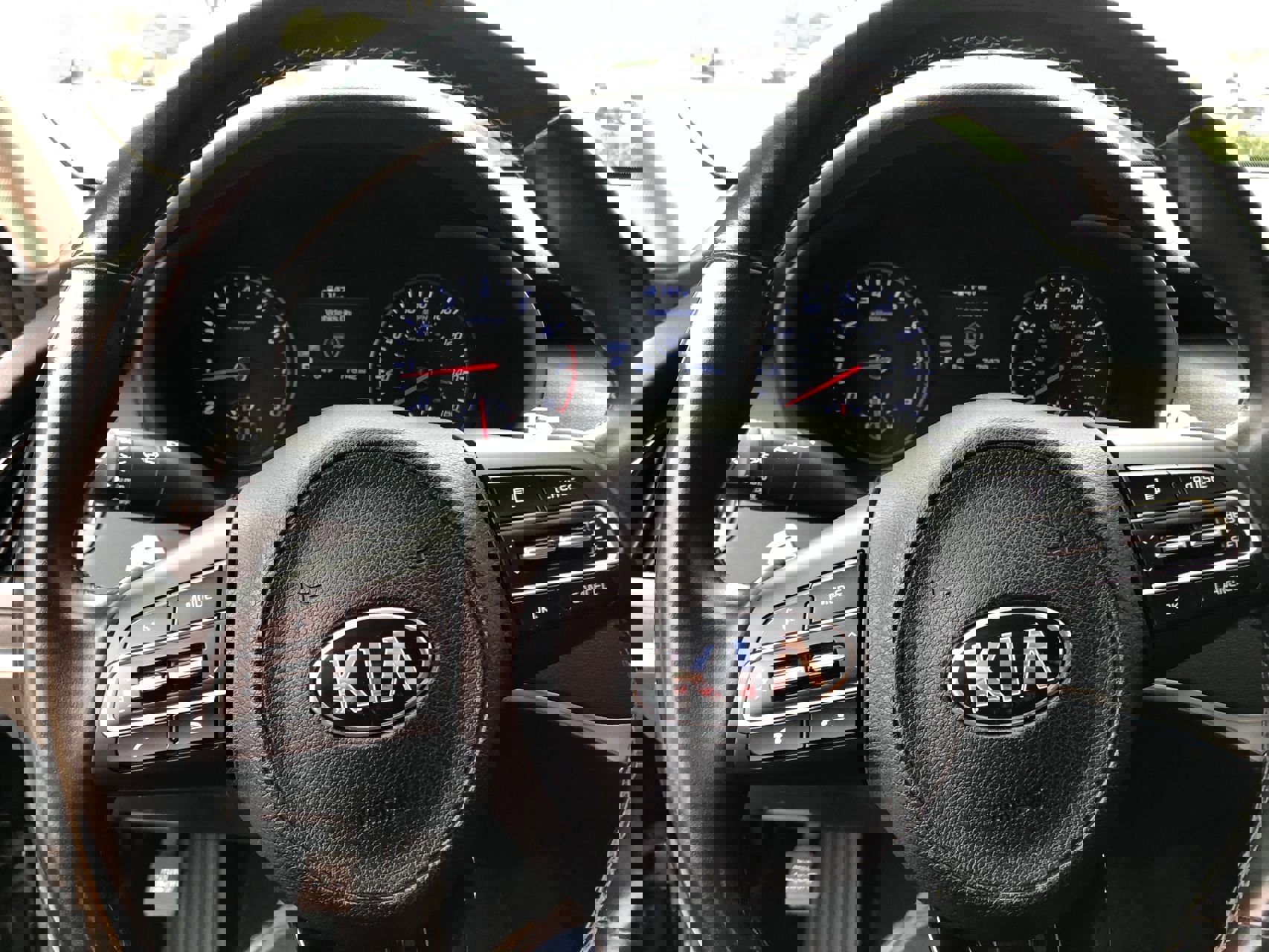 Used 2019 Kia Stinger image 27