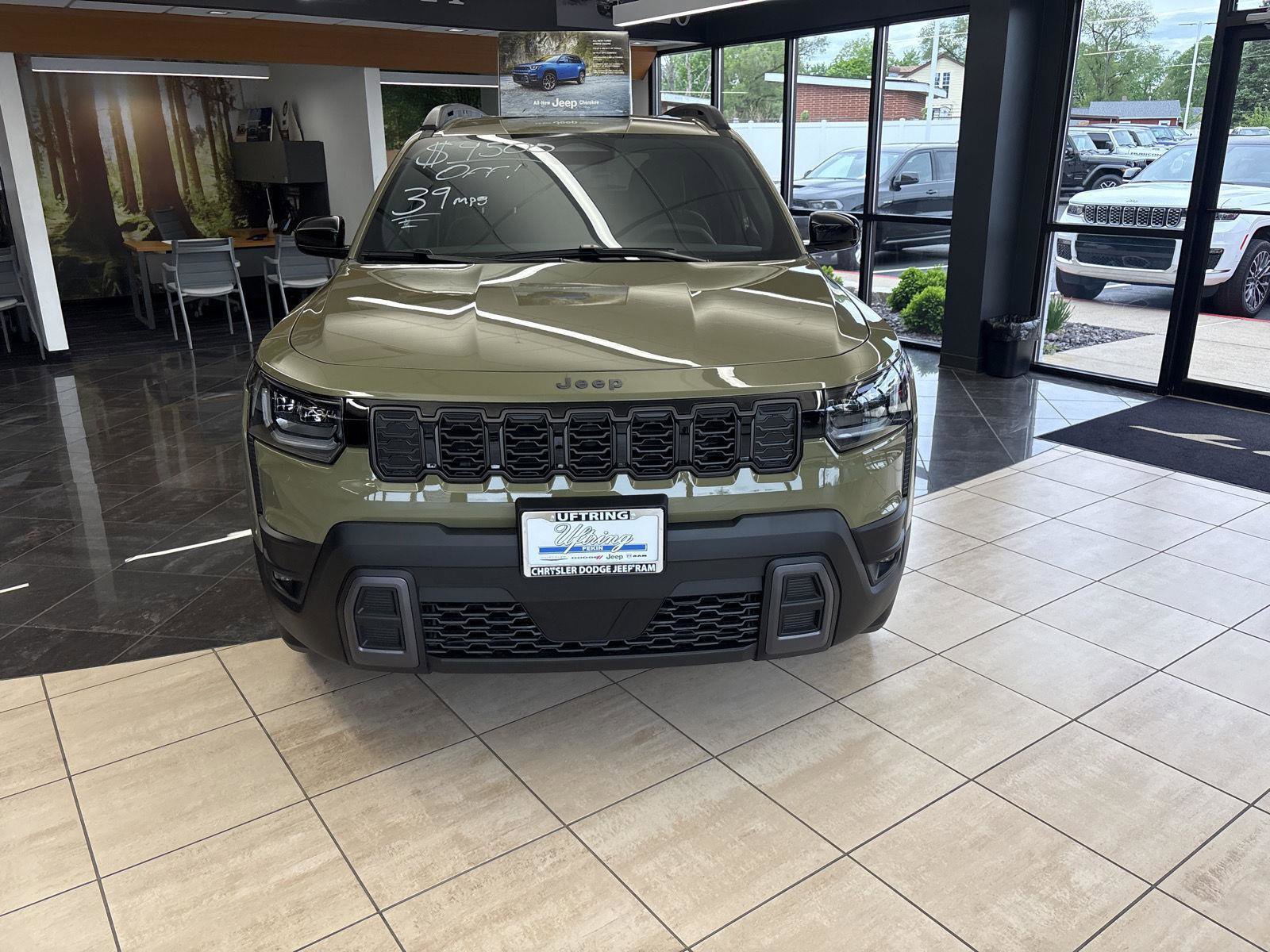 New 2026 Jeep Cherokee Laredo AWD/4WD image 2
