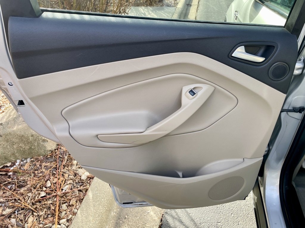 Used 2014 Ford Escape Titanium w/ Equipment Group 401A image 18