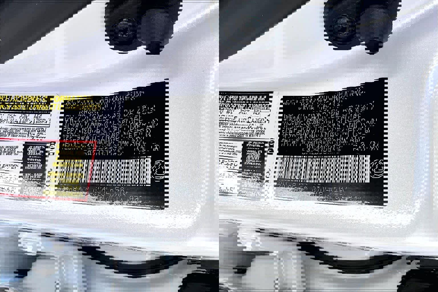 New 2025 Lexus ES 350 Ultra Luxury image 17