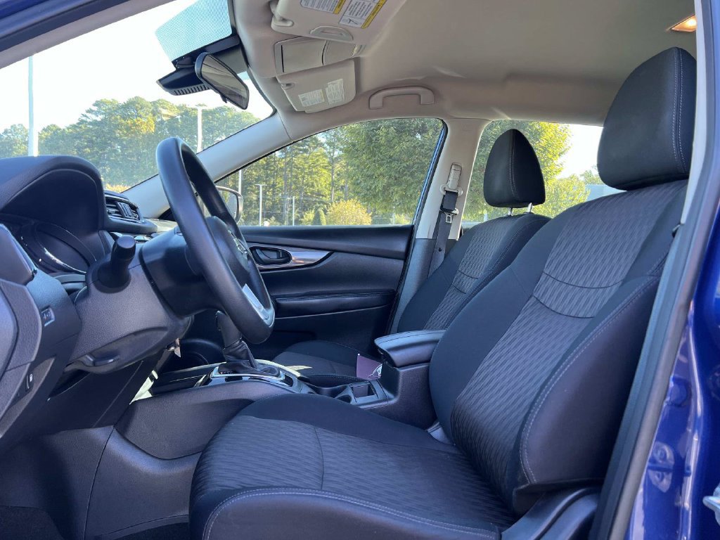 Used 2019 Nissan Rogue S FWD image 19