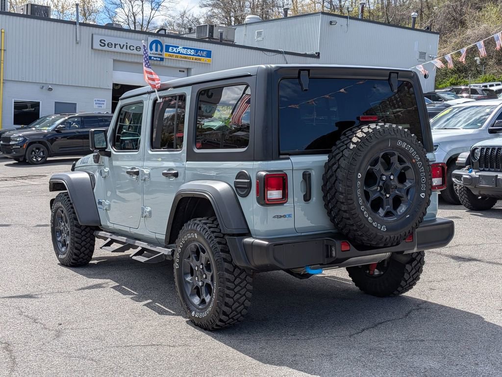 Used 2023 Jeep Wrangler Unlimited w/ Cold Weather Group AWD/4WD image 10