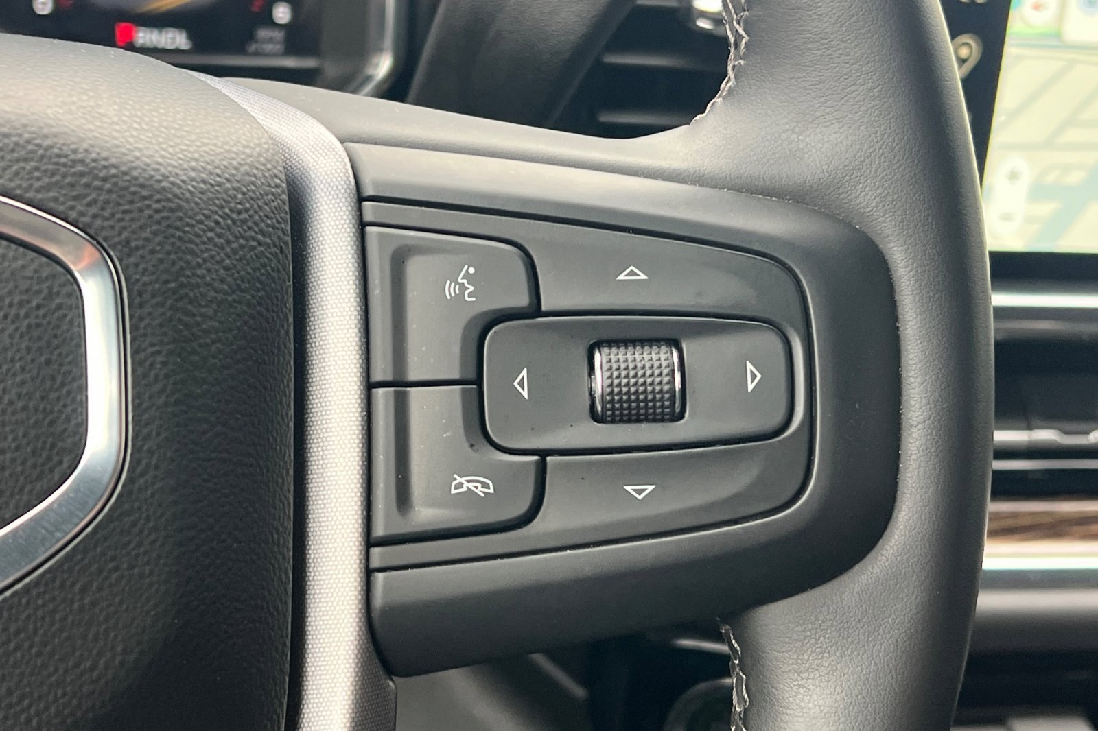 Used 2025 GMC Sierra 1500 SLE image 33