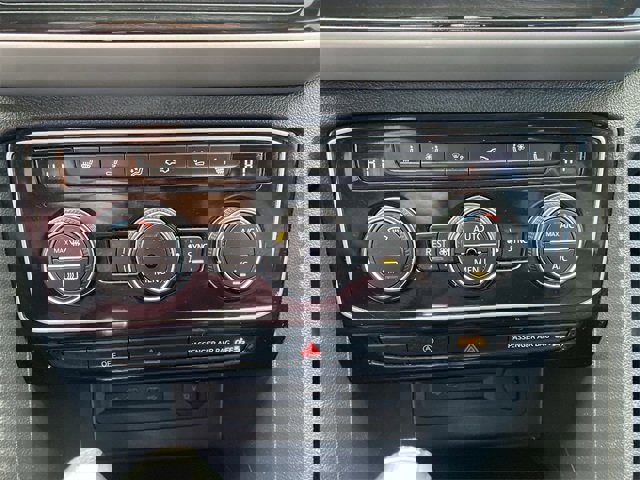 Used 2022 Volkswagen Atlas SEL Premium image 19