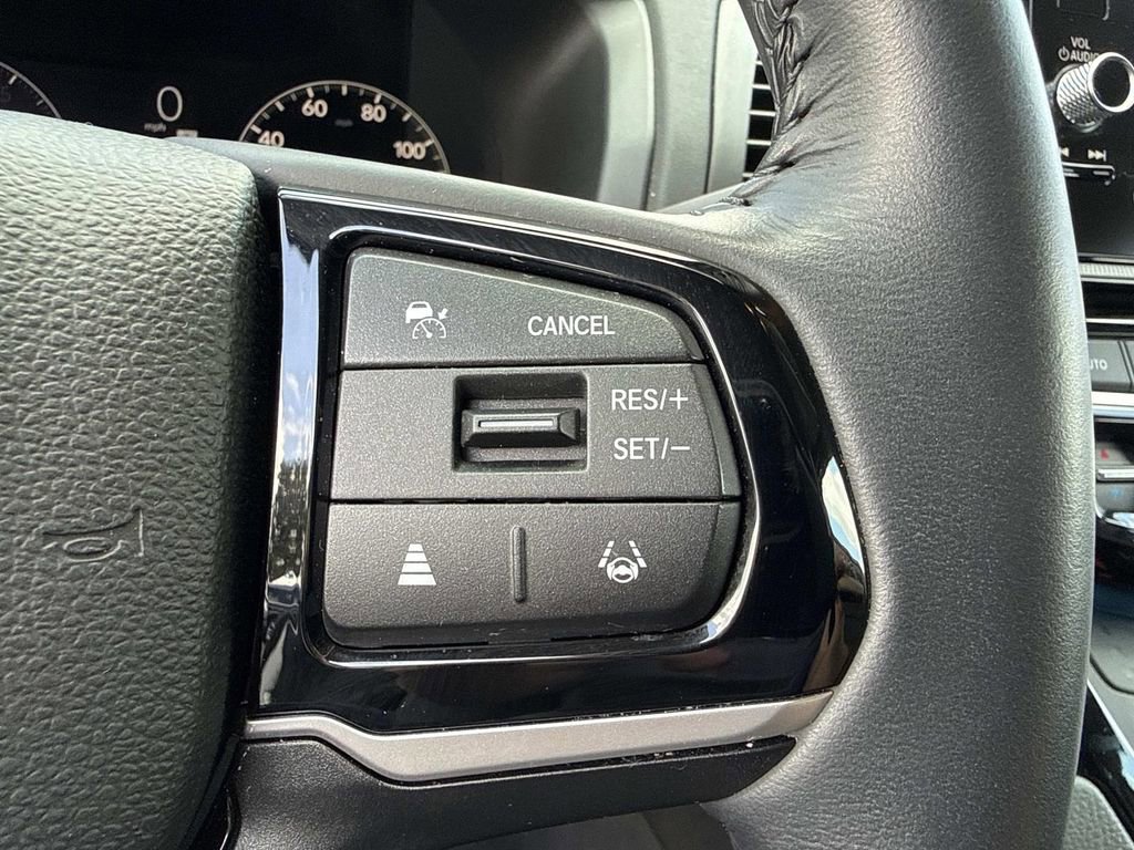 Used 2025 Honda Odyssey Touring image 31