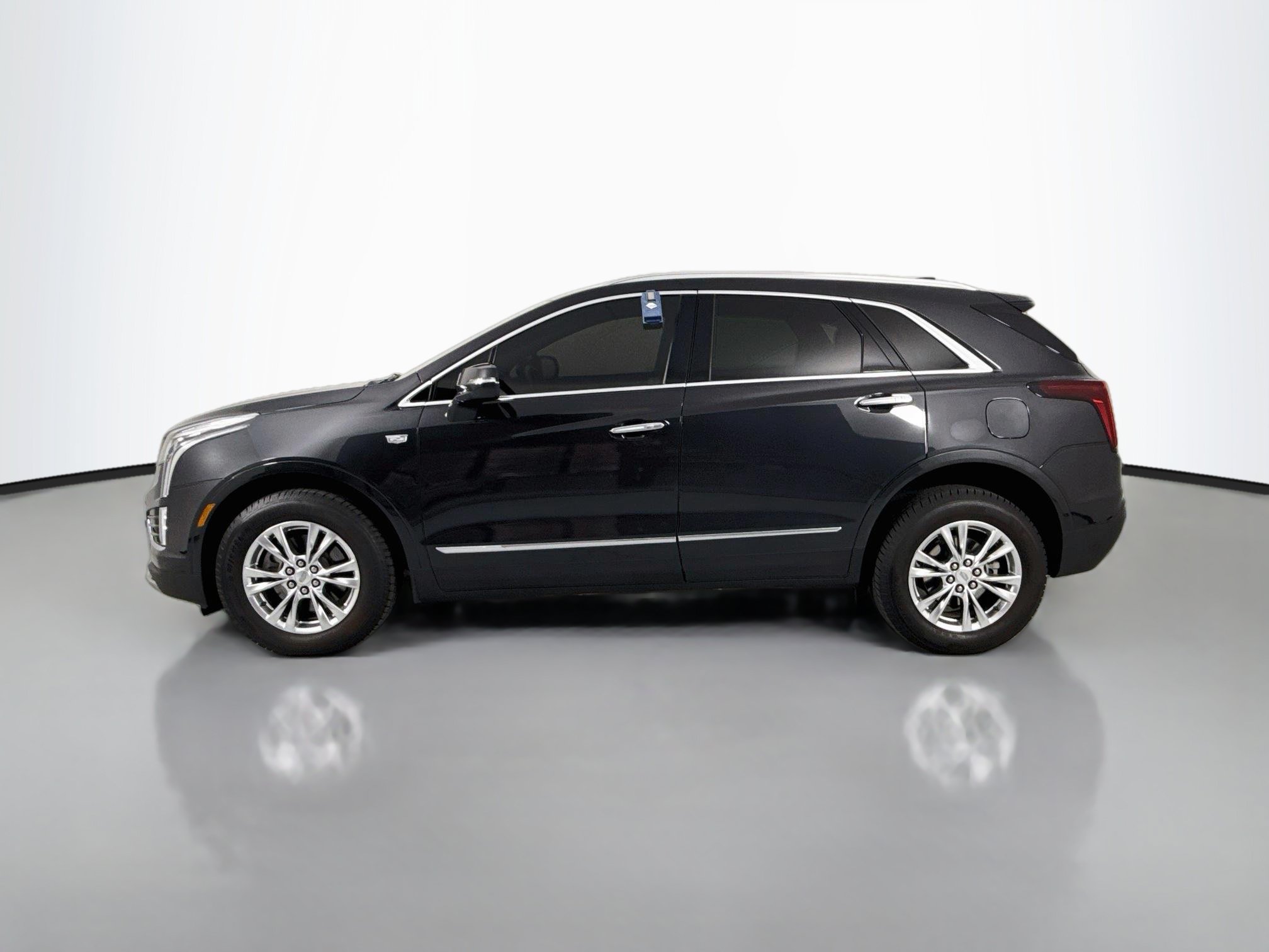 Certified 2020 Cadillac XT5 Premium Luxury AWD/4WD image 4