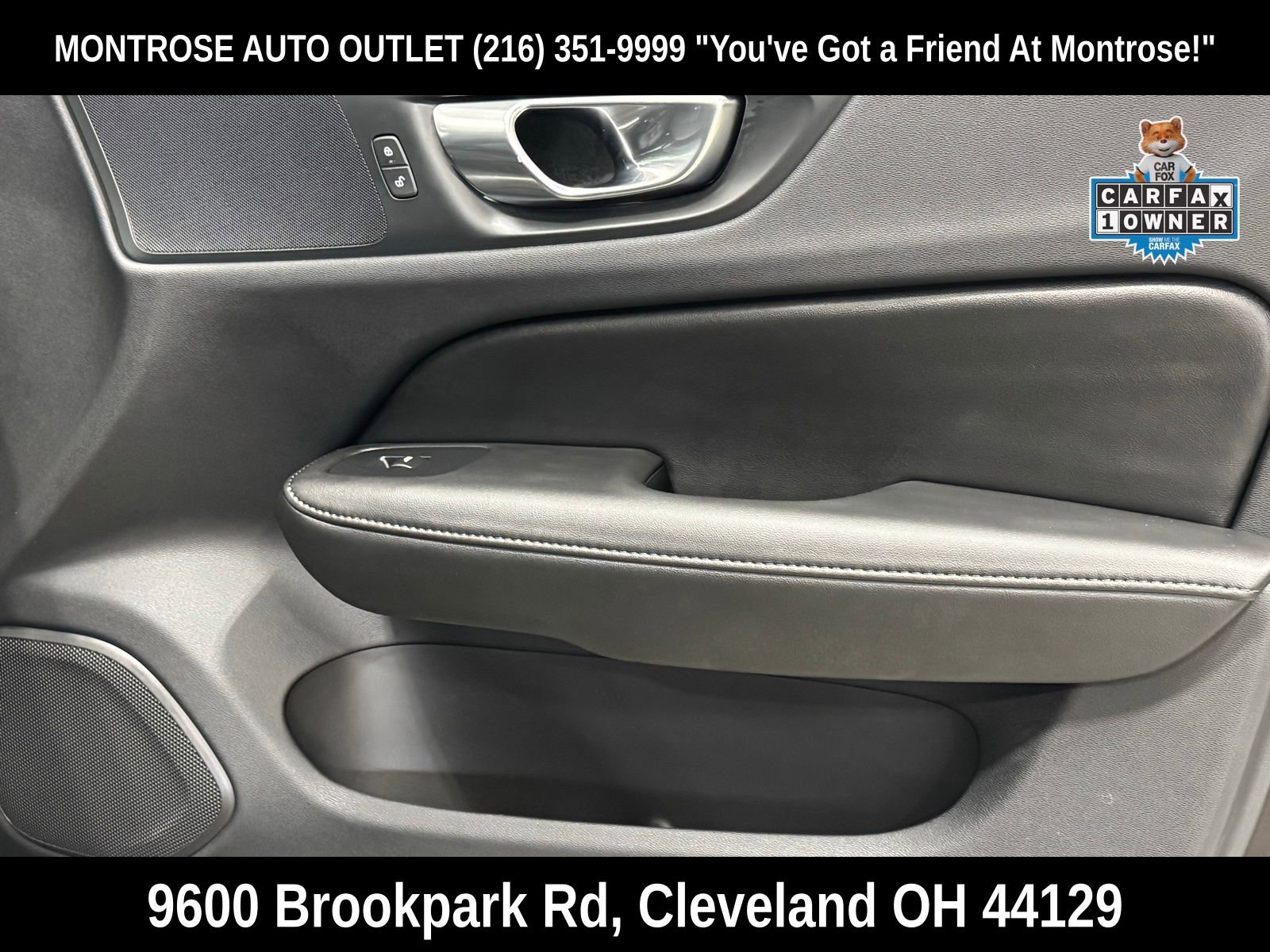 Used 2025 Volvo V60 B5 Cross Country Plus image 45