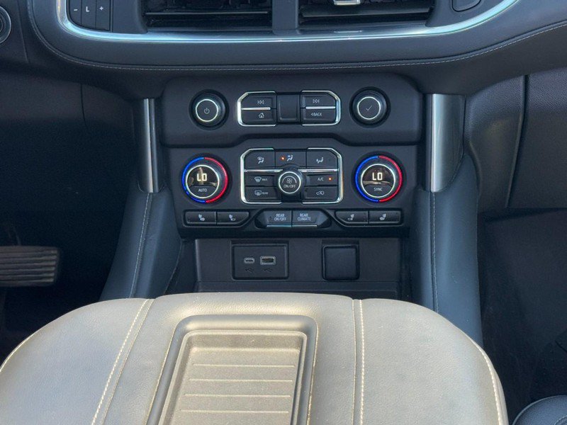 Used 2024 Chevrolet Suburban LT w/ LT Signature Package AWD/4WD image 15