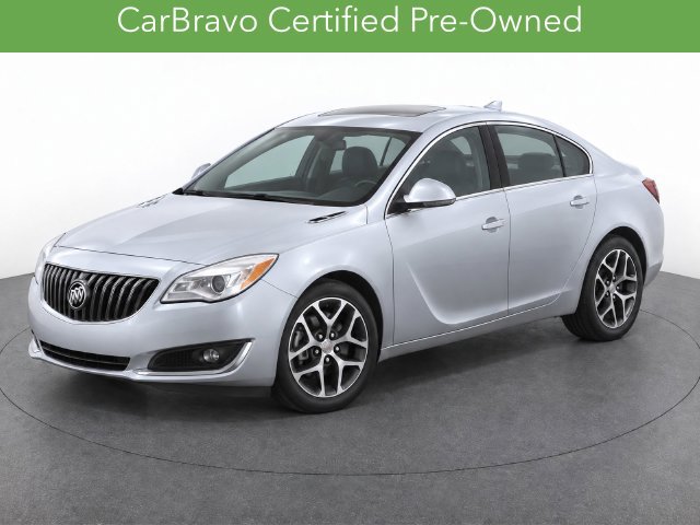 Used 2016 Buick Regal Sport Touring FWD image 2