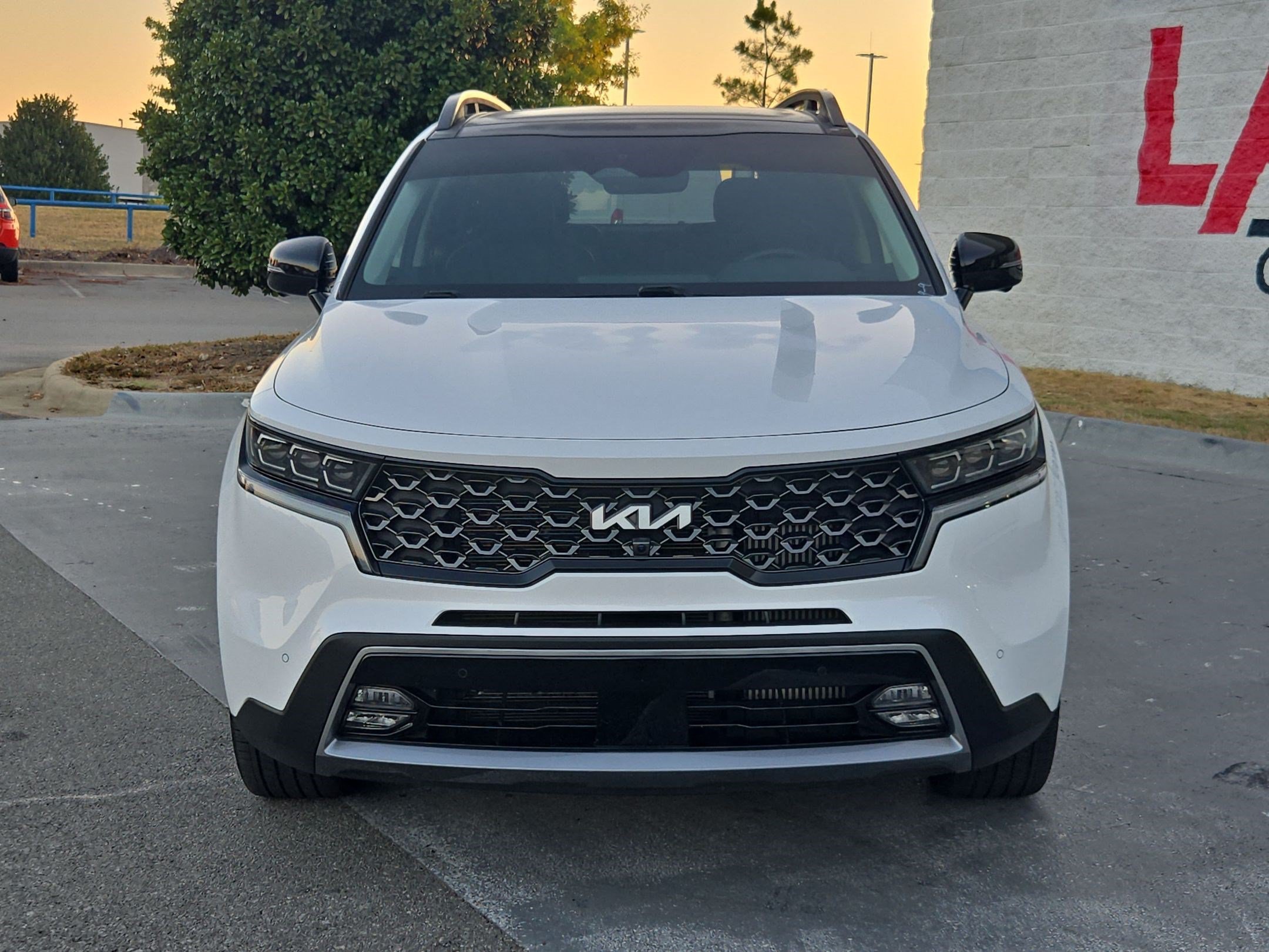 Used 2023 Kia Sorento SX Prestige AWD/4WD image 2