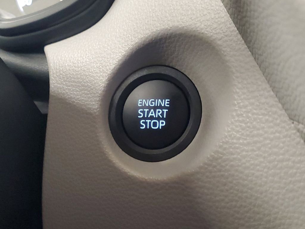 Certified 2024 Toyota Corolla Cross LE image 29