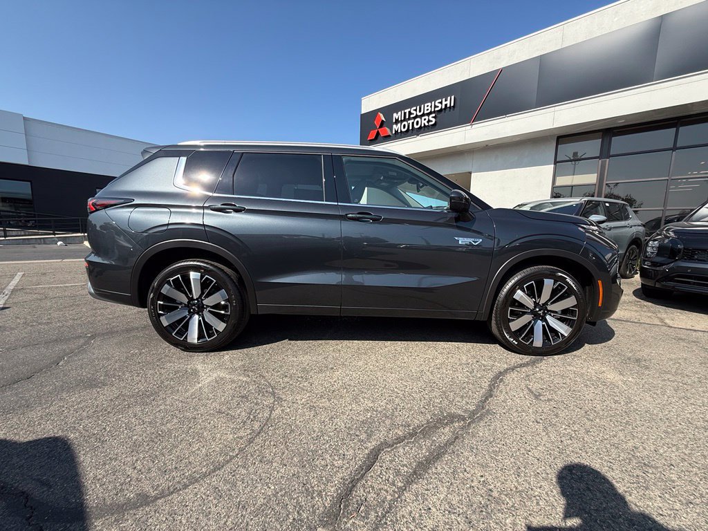 New 2026 Mitsubishi Outlander SEL AWD/4WD image 16