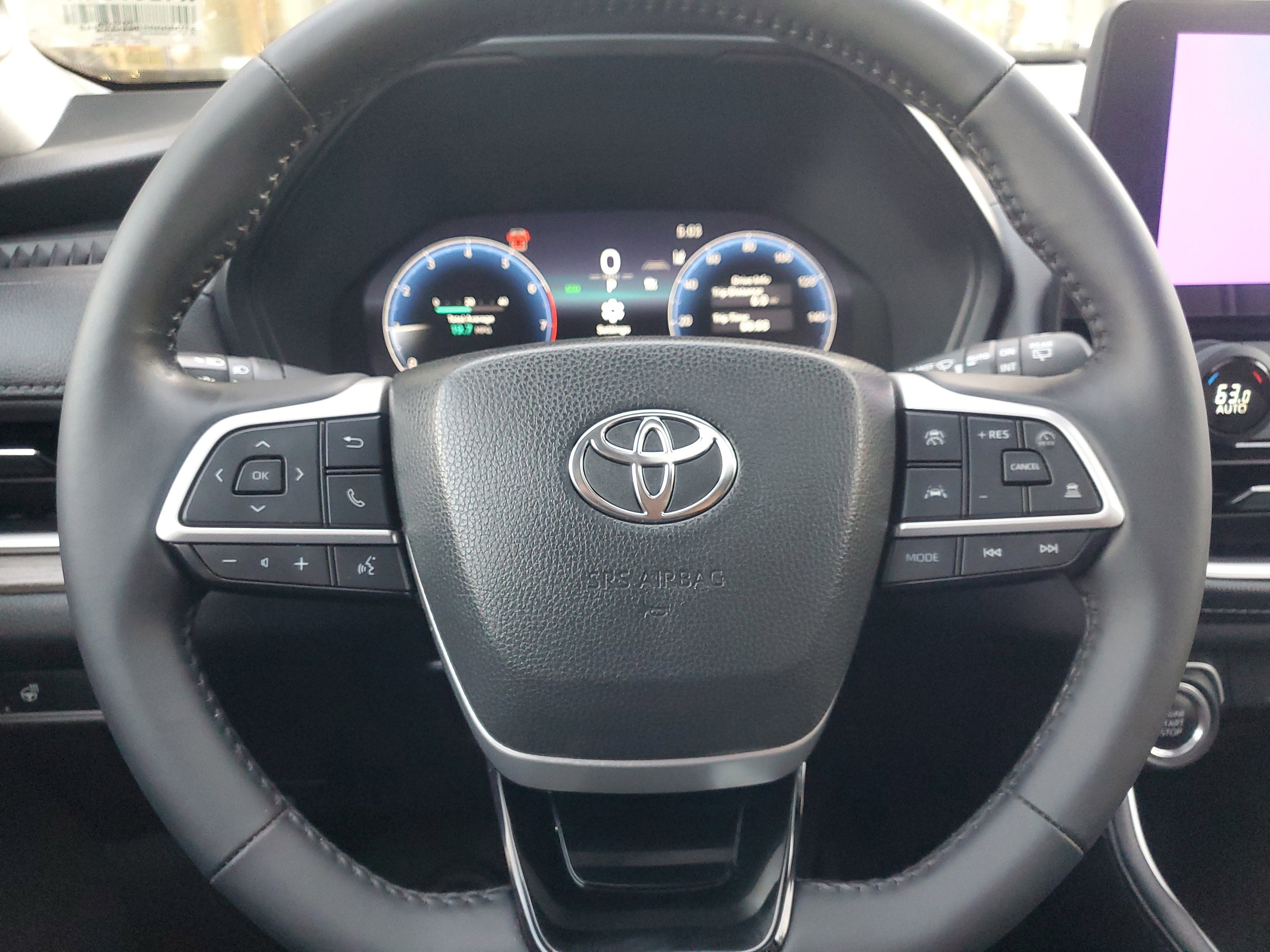 Used 2024 Toyota Grand Highlander Limited image 21