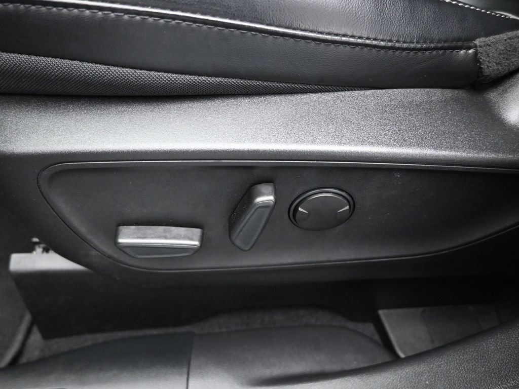 Certified 2023 Ford Escape SE image 10