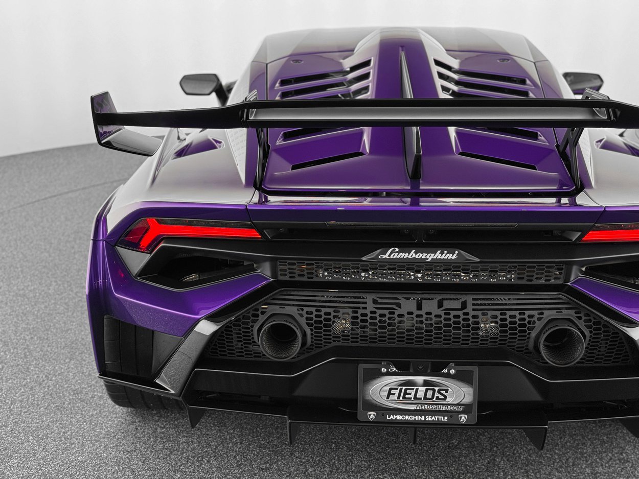 Used 2023 Lamborghini Huracan STO image 43