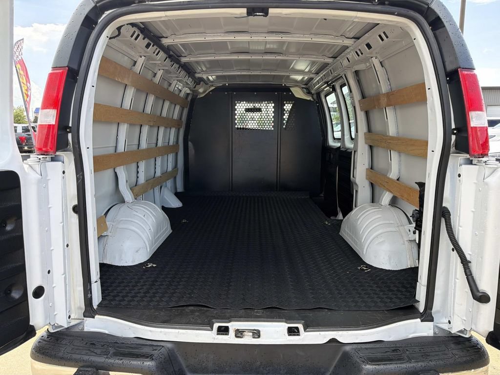 Used 2024 Chevrolet Express 2500 w/ Driver Convenience Package RWD image 12