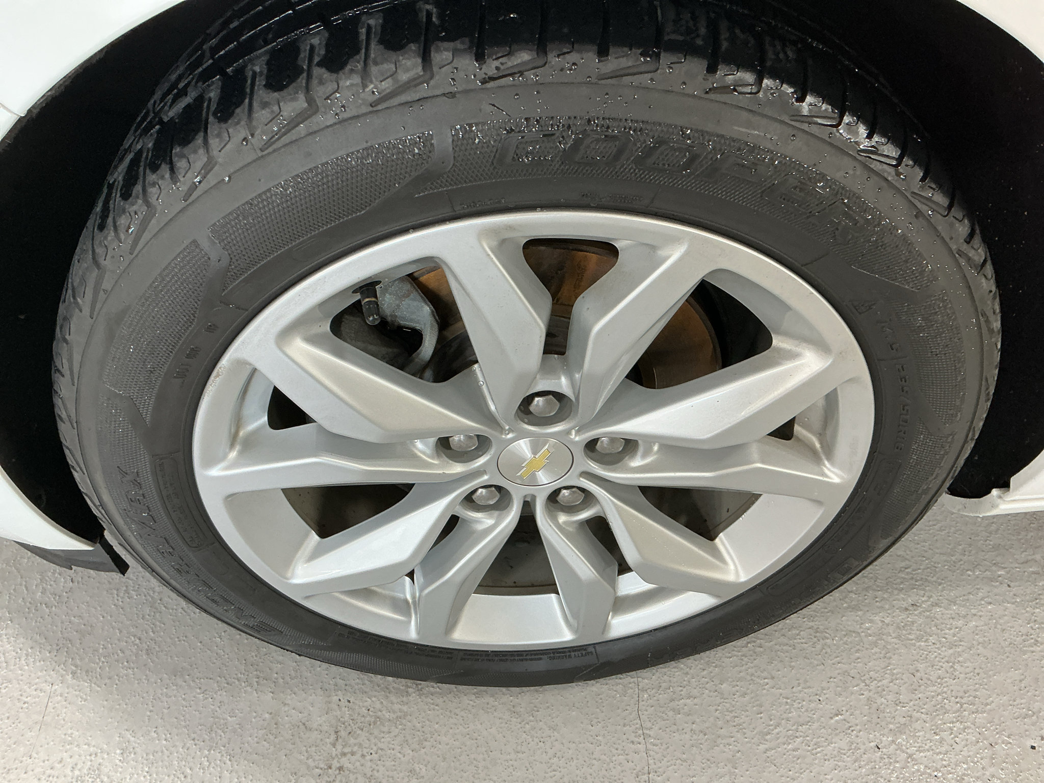Used 2016 Chevrolet Impala LT FWD image 20
