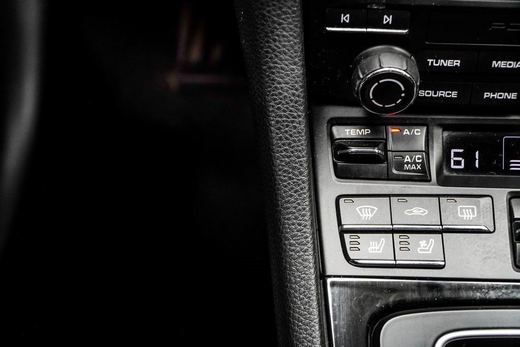 Used 2021 Porsche 718 Boxster image 24