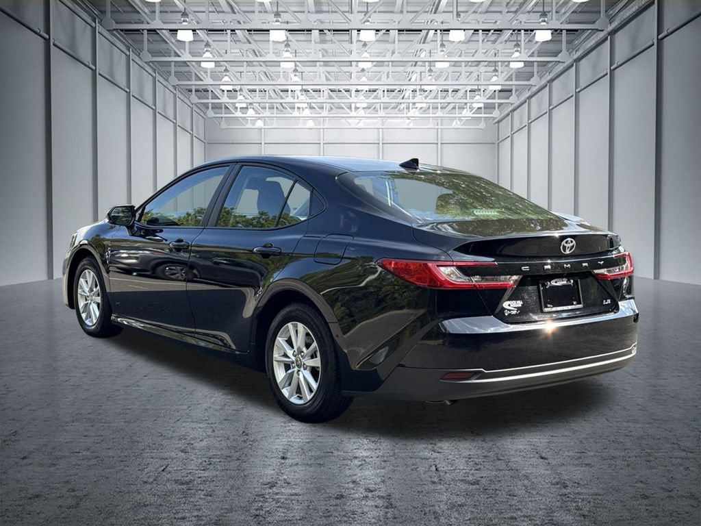 Used 2025 Toyota Camry LE FWD image 6