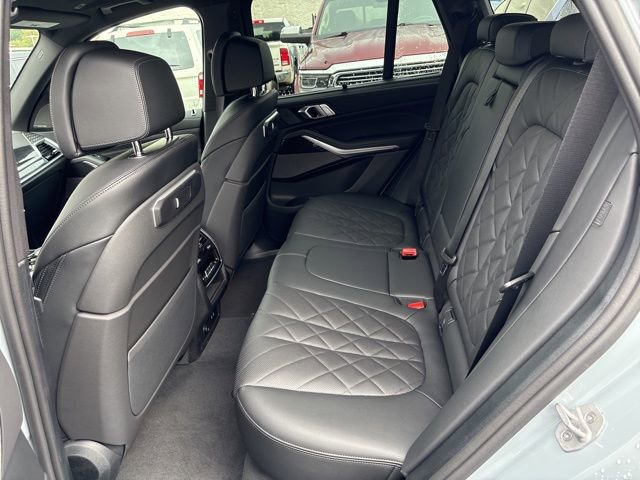 New 2026 BMW X5 xDrive40i w/ M Sport Package image 17